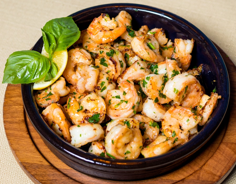Fried shrimp seafood plate